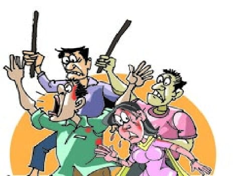 dispute on seat in bus result into clash between passengers